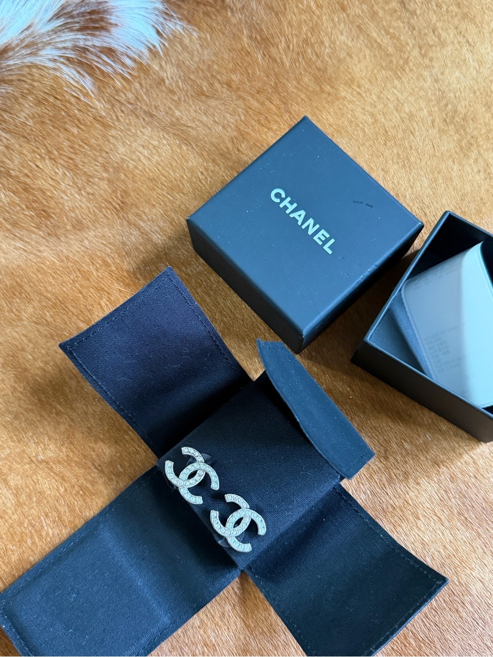 CHANEL Crystal CC Logo Earrings - Great collection - Picture 9 of 9